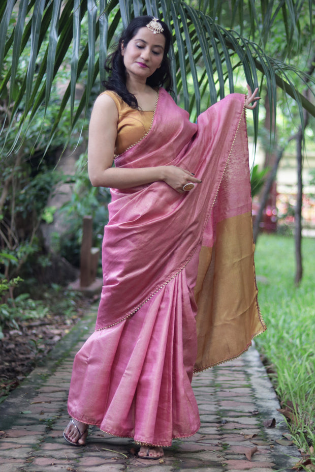 The Queen's Tiara (SAREE)