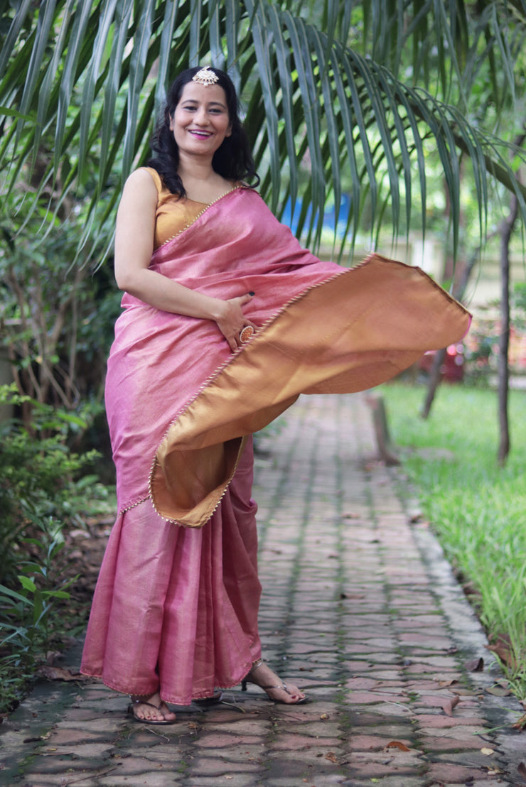 The Queen's Tiara (SAREE)