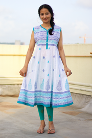 White Jasmine (KURTI)