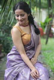 The Queen's Necklace (SAREE)