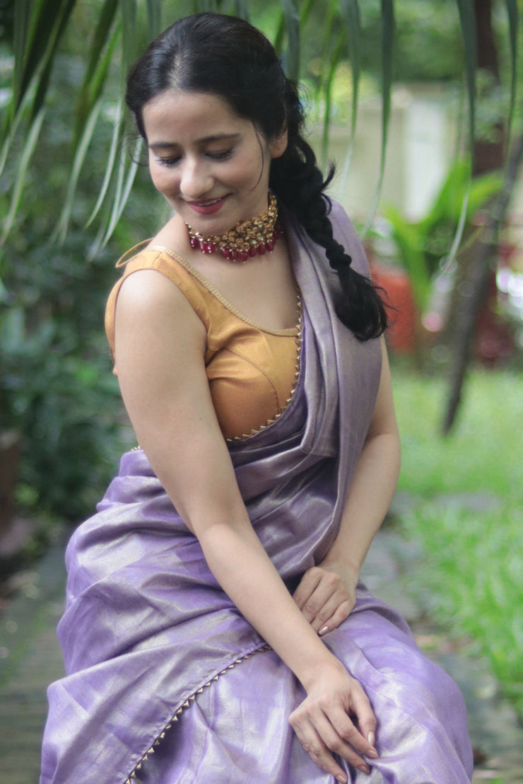 The Queen's Necklace (SAREE)
