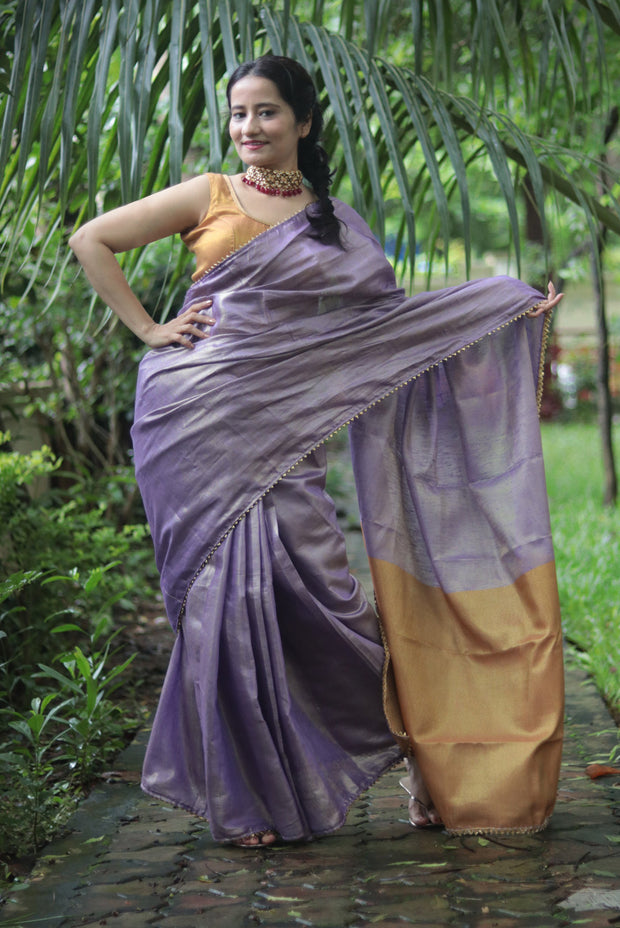 The Queen's Necklace (SAREE)