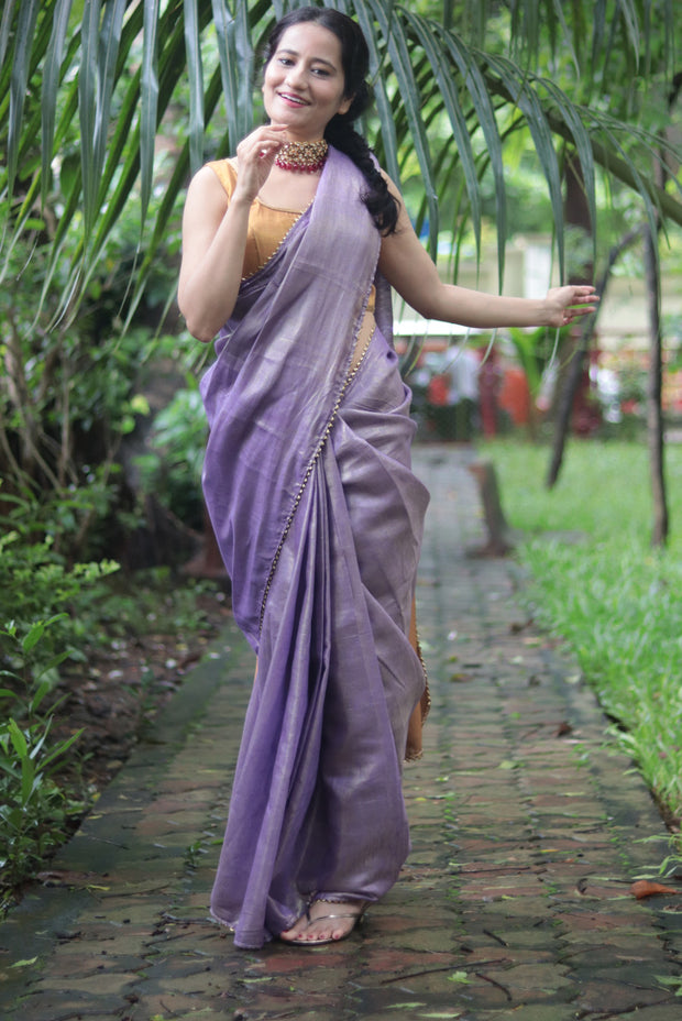 The Queen's Necklace (SAREE)