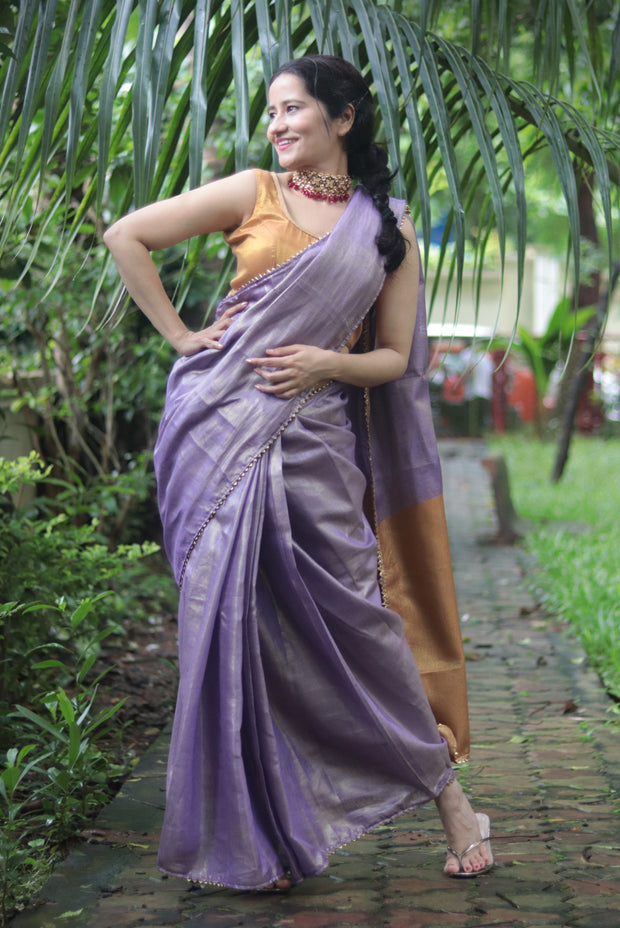 The Queen's Necklace (SAREE)